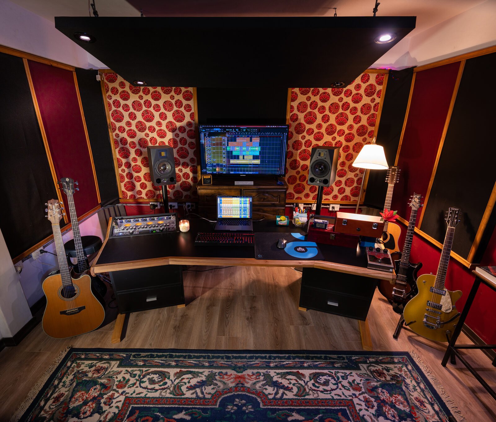 Sala de control Dimatito Estudio